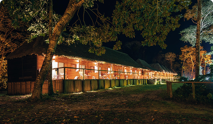 Pluma lodge at night